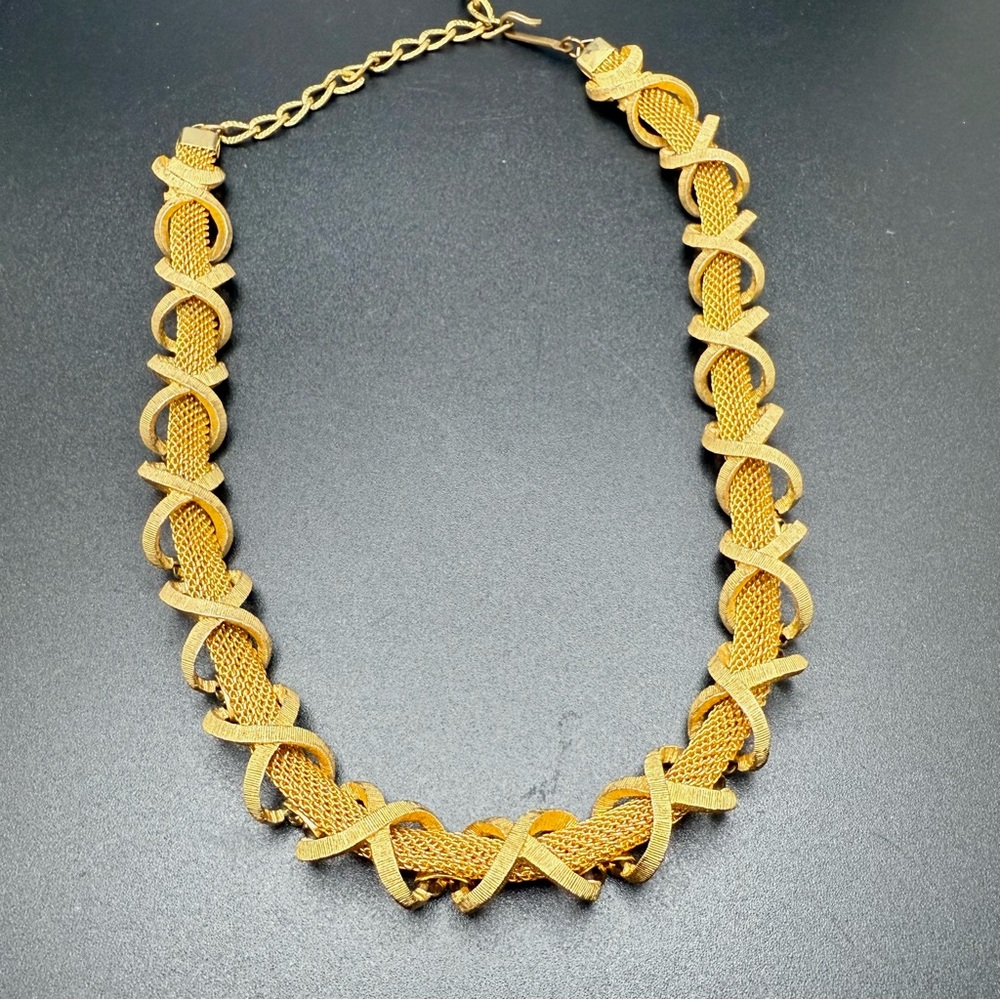 Vintage Gold Tone Braided Criss Cross Choker Necklace